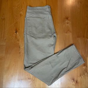 Levi’s khaki jeans